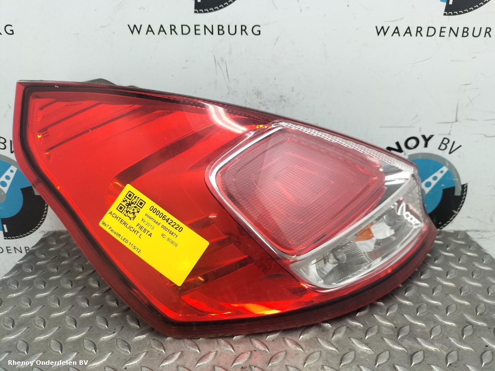 Bekijk Auto-onderdeel ACHTERLICHT L FORD FIESTA 2013