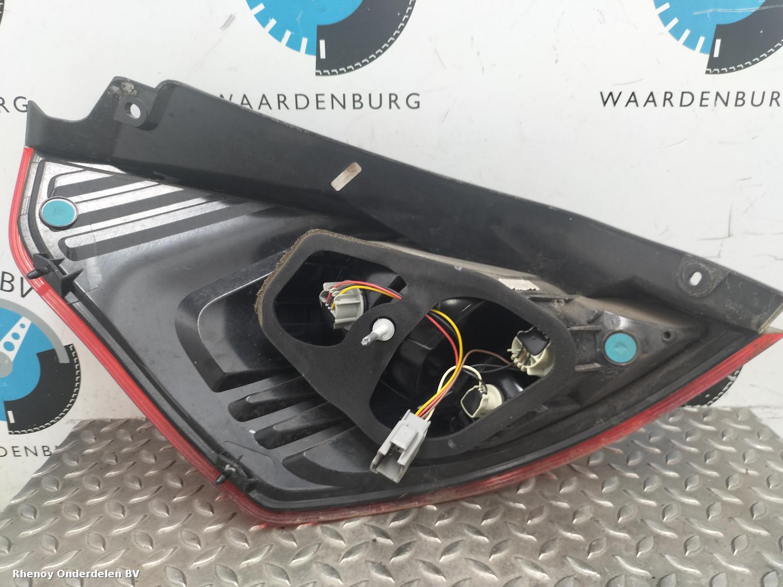 2013 FORD FIESTA ACHTERLICHT R View Auto part ACHTERLICHT R FORD FIESTA 2013