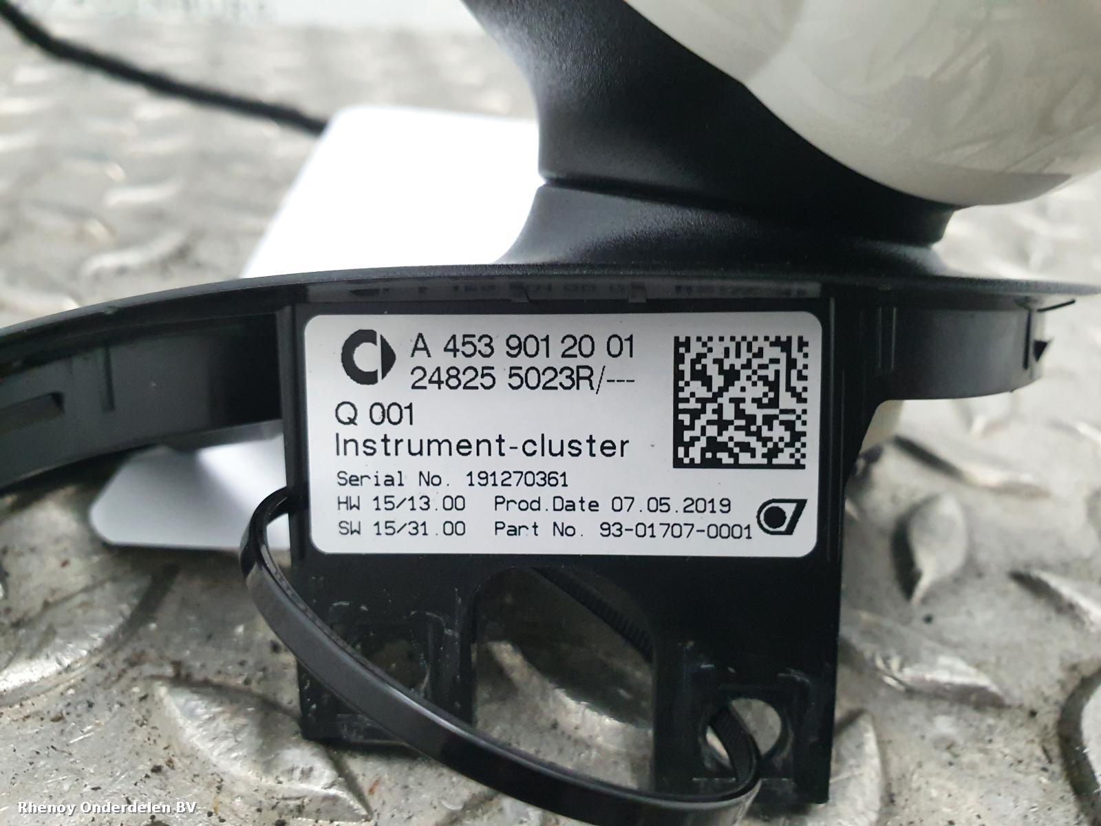 View Auto part KLOKKENPANEEL SMART FORFOUR 2019