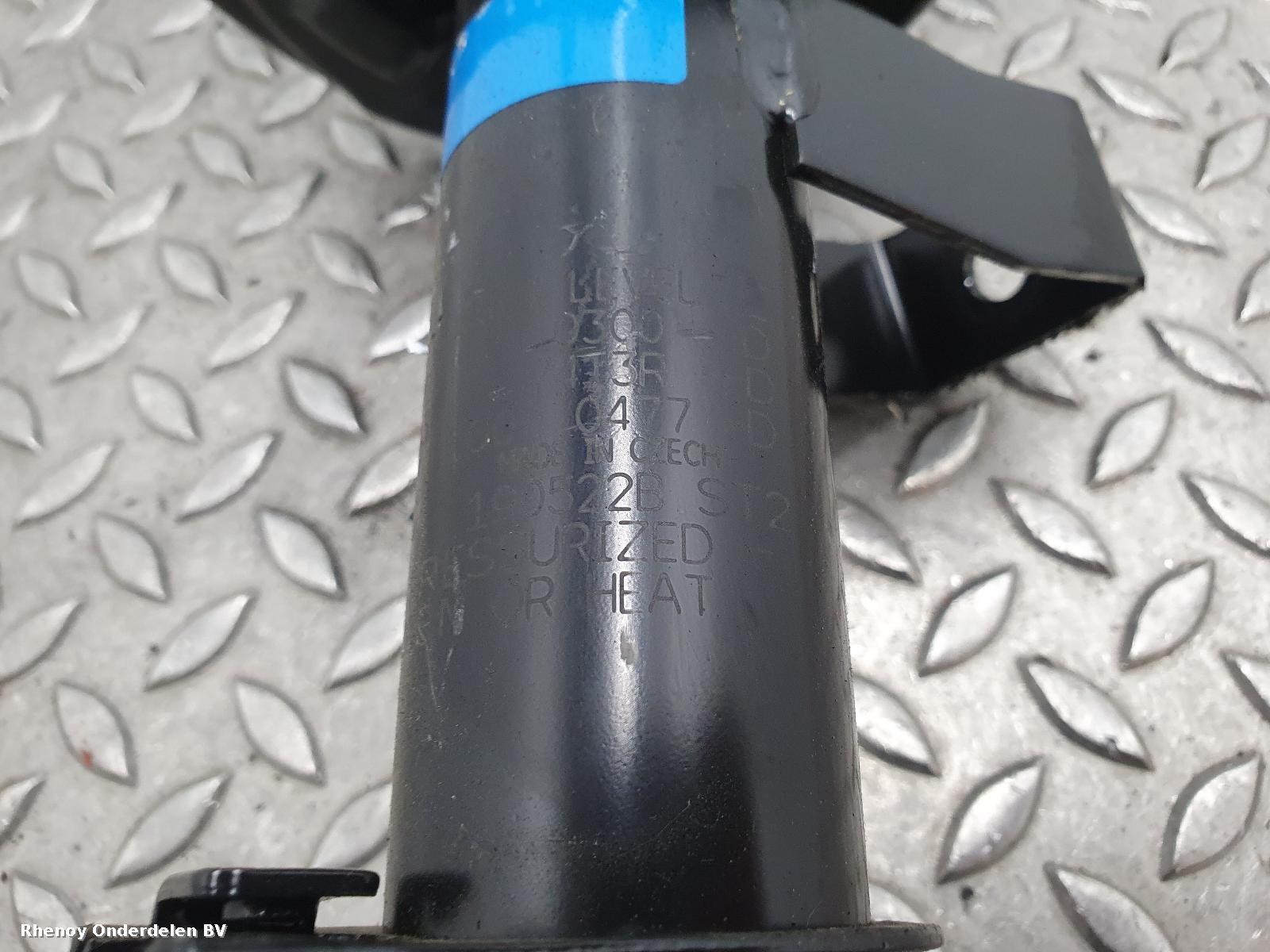 View Auto part RF Strut SMART FORFOUR 2019