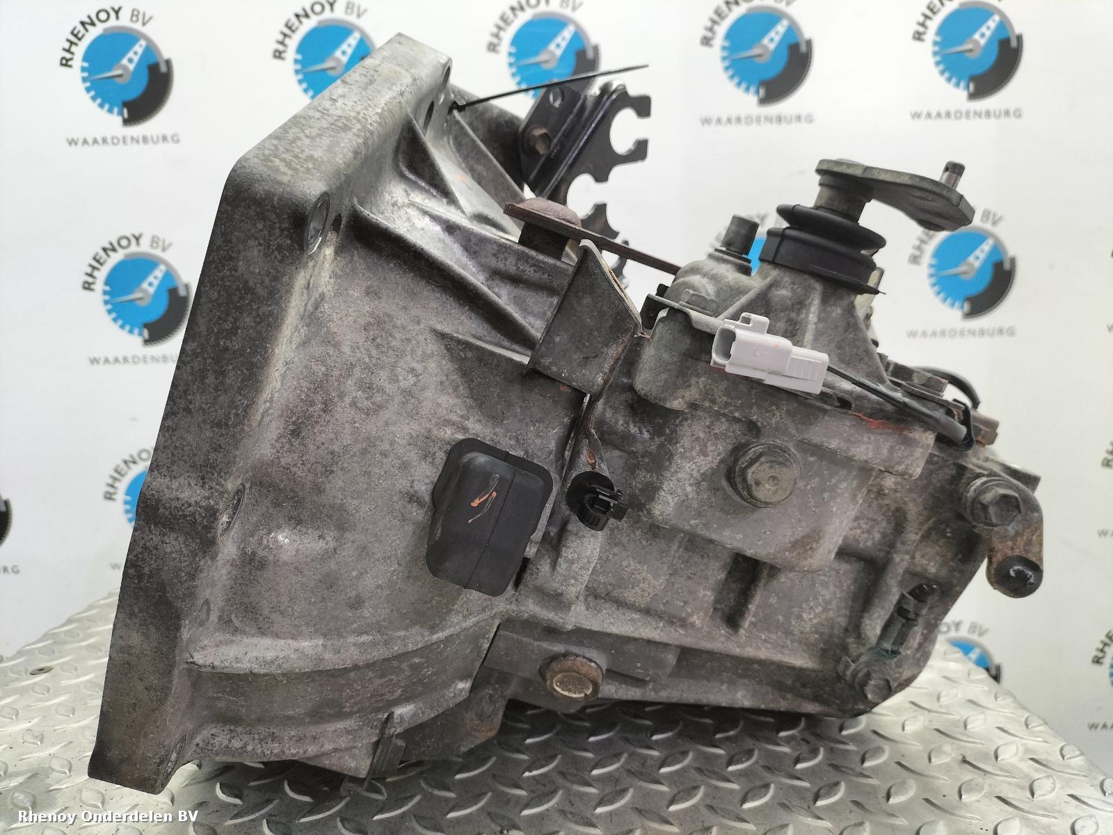 2009 TOYOTA AYGO TRANSMISSIE / VERSNELLINGSBAK View Auto part TRANSMISSIE / VERSNELLINGSBAK TOYOTA AYGO 2009