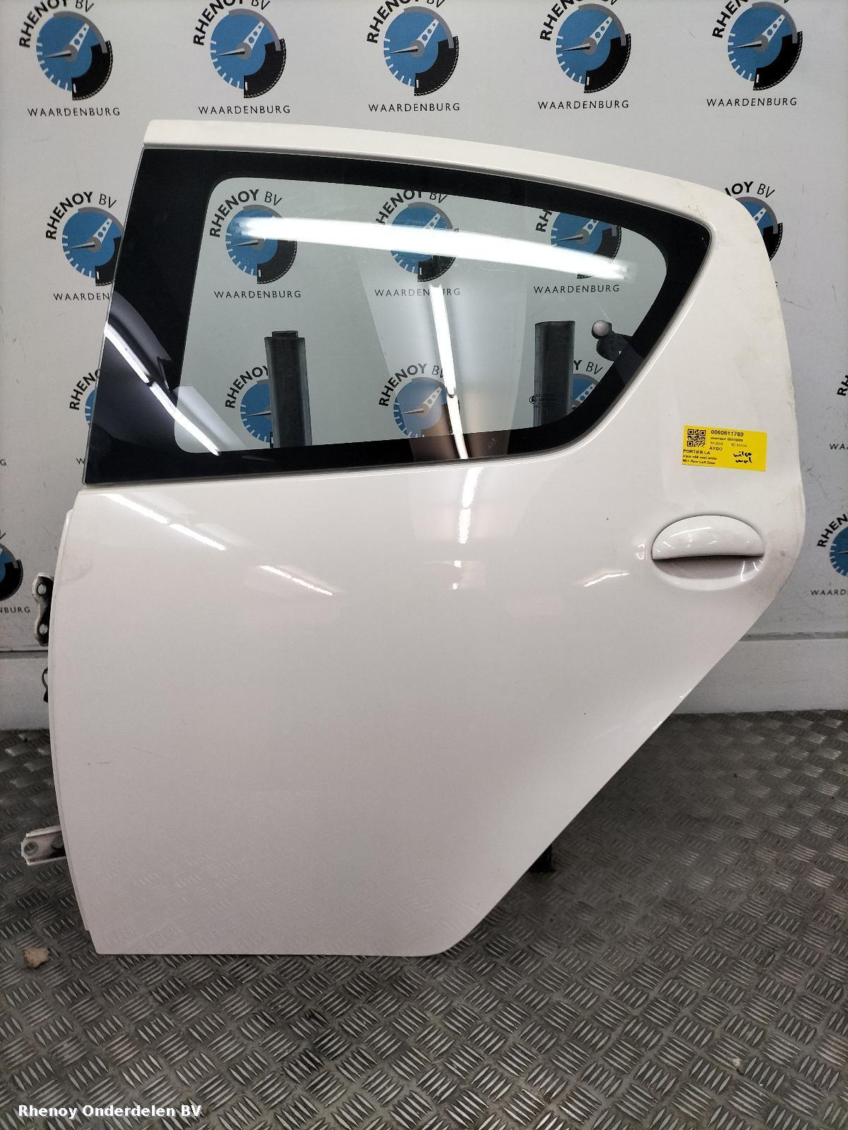 Bekijk Auto-onderdeel PORTIER LA  TOYOTA AYGO 2009