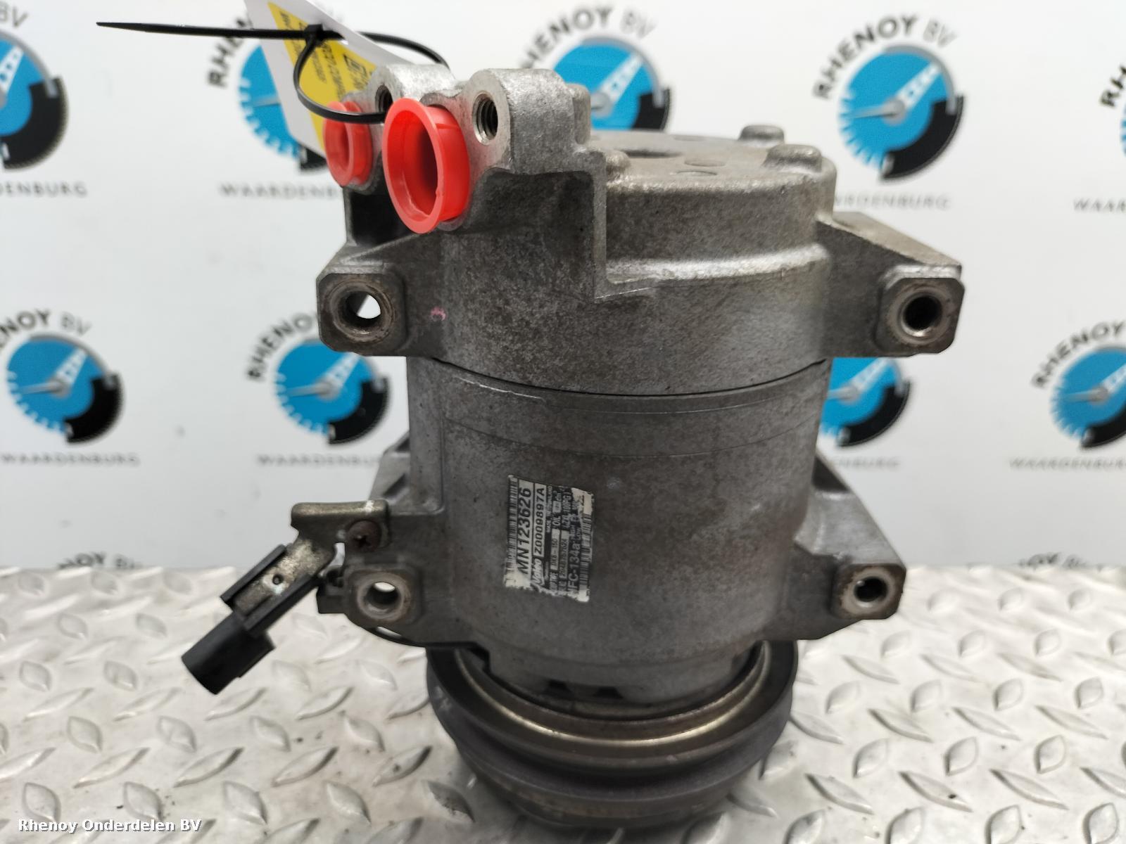 View Auto part Compressor MITSUBISHI L200 2012