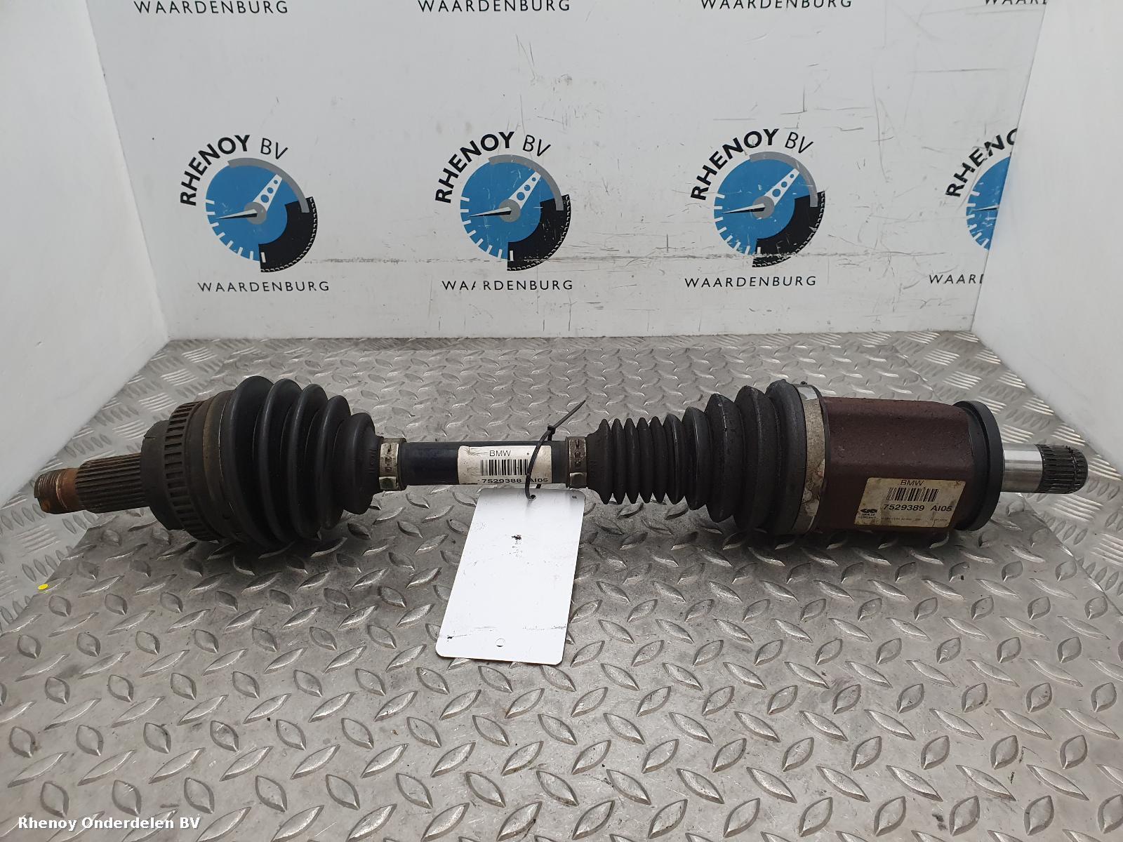 Bekijk Auto-onderdeel AANDRIJFAS L BMW 3 SERIES 2009