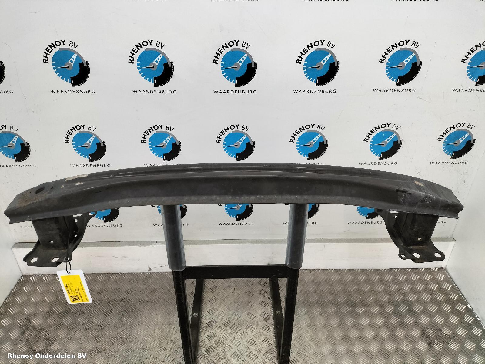 Bekijk Auto-onderdeel VOORBUMPER BALK VOLKSWAGEN CADDY 2010