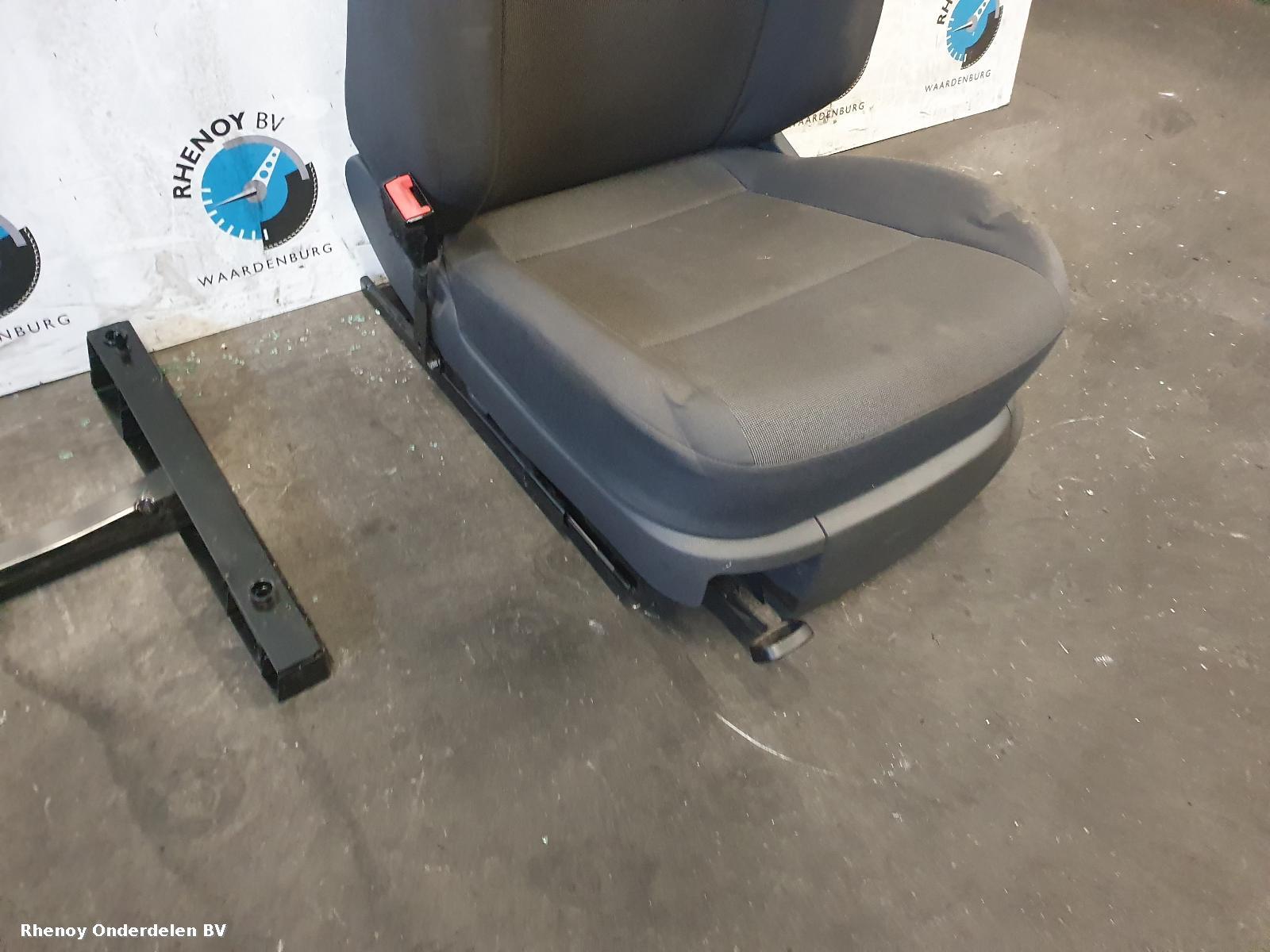 2015 VOLKSWAGEN CADDY STOEL VOOR View Auto part STOEL VOOR VOLKSWAGEN CADDY 2015
