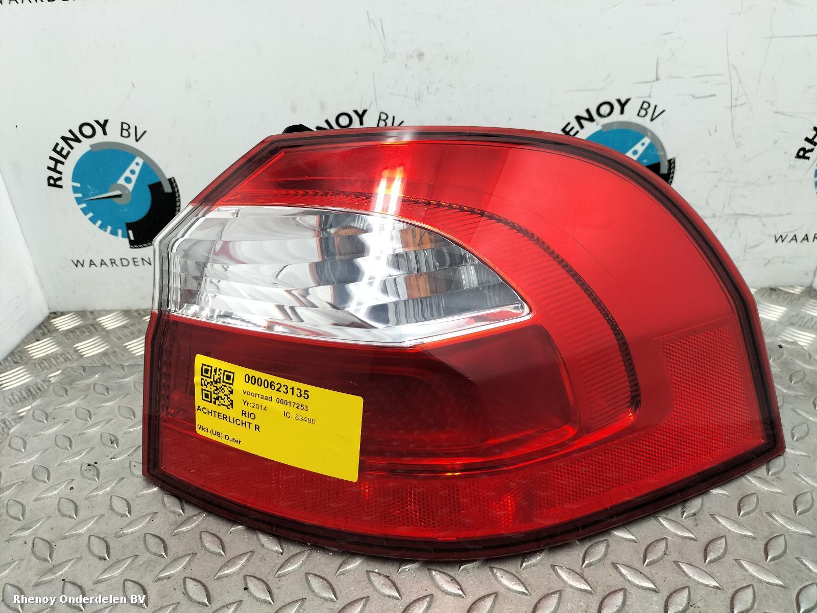 Bekijk Auto-onderdeel ACHTERLICHT R KIA RIO 2014