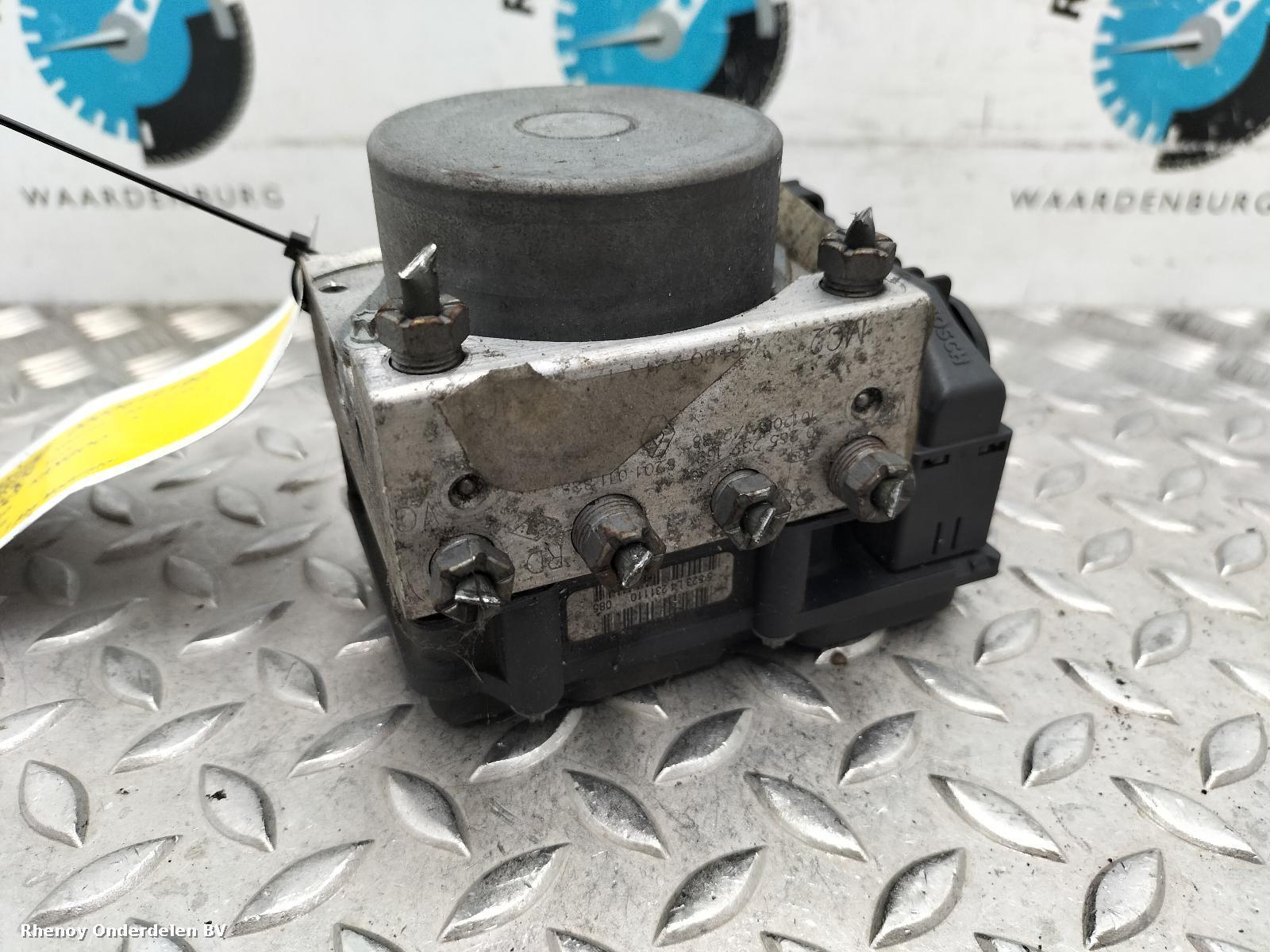 Bekijk Auto-onderdeel ABS POMP  RENAULT KANGOO 2011
