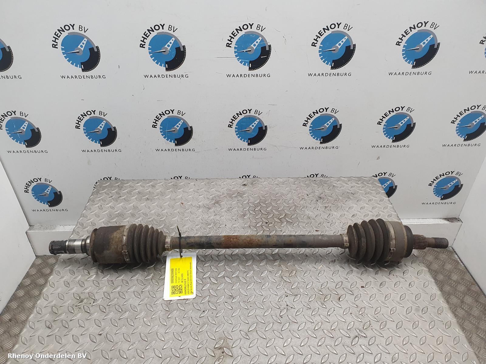 Bekijk Auto-onderdeel AANDRIJFAS R MERCEDES M CLASS 2007