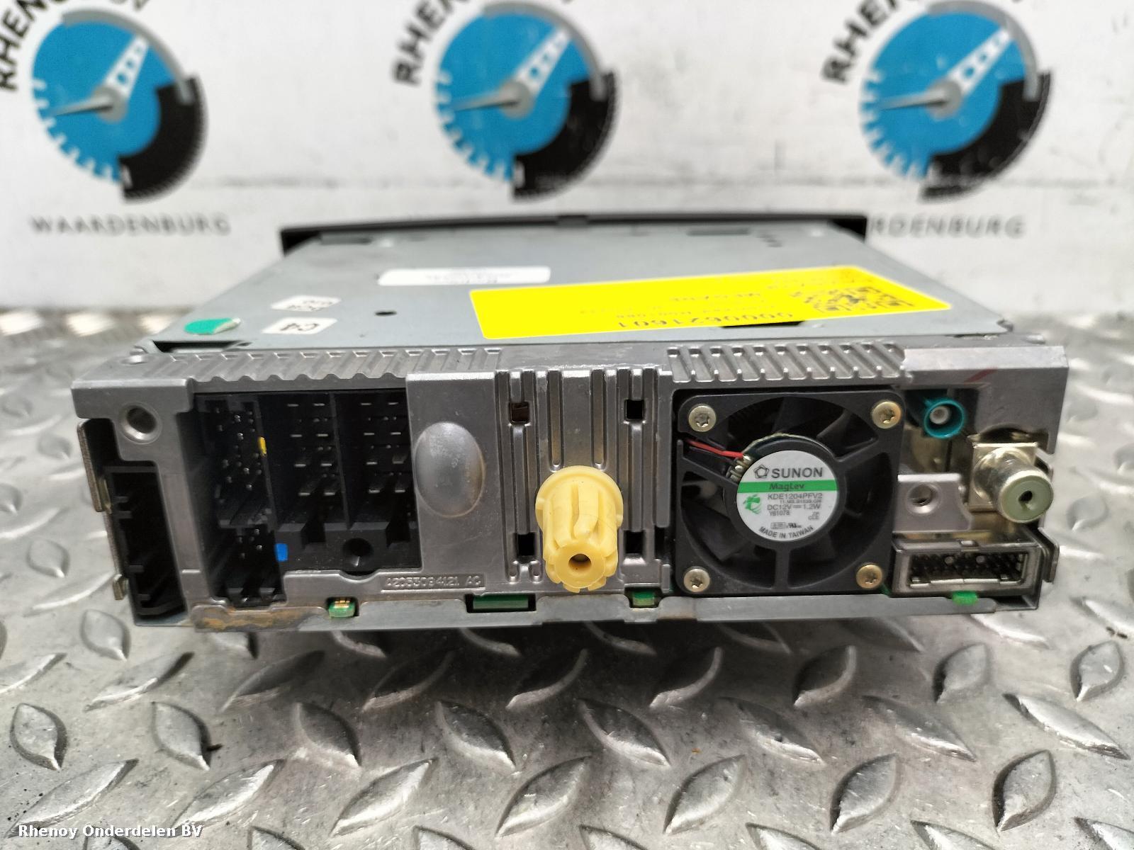 View Auto part SAT_NAV_UNIT RENAULT MEGANE 2006