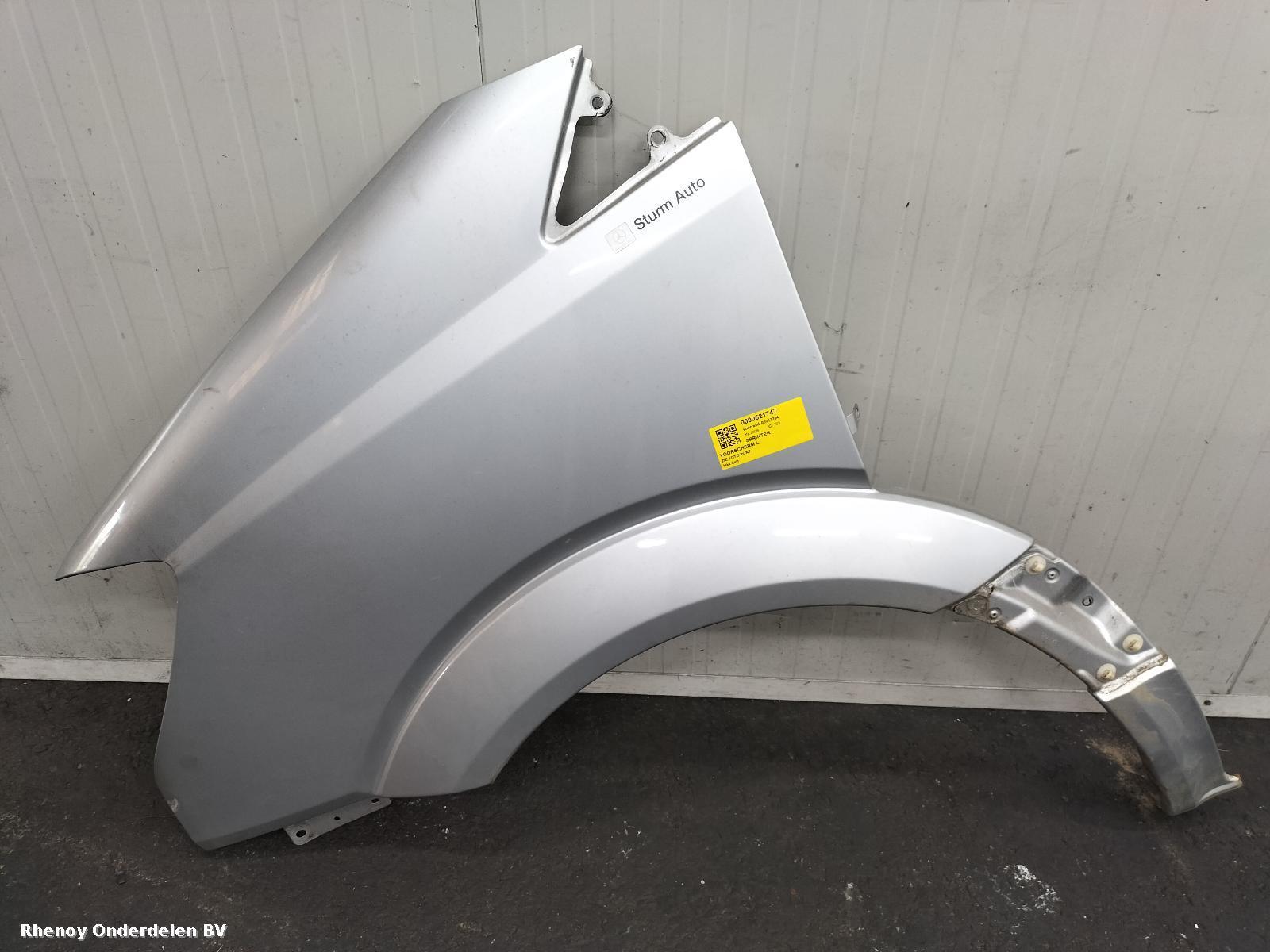 Bekijk Auto-onderdeel VOORSCHERM L MERCEDES SPRINTER 2008