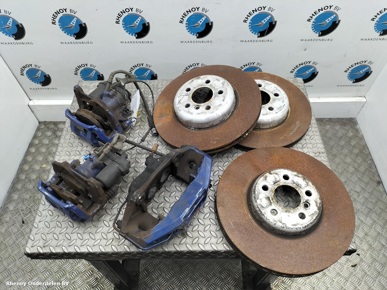 Bekijk Auto-onderdeel REM SET BMW X3 2020