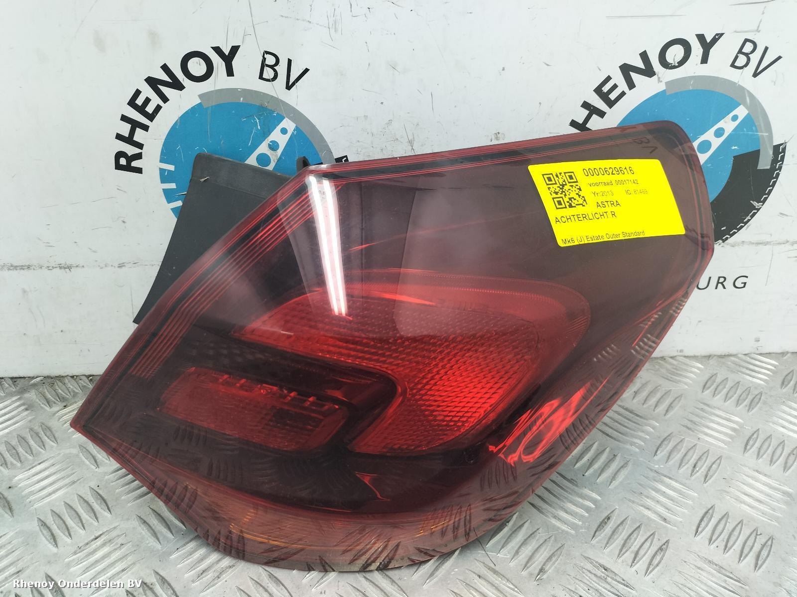 Bekijk Auto-onderdeel ACHTERLICHT R OPEL / VAUXHALL ASTRA 2013