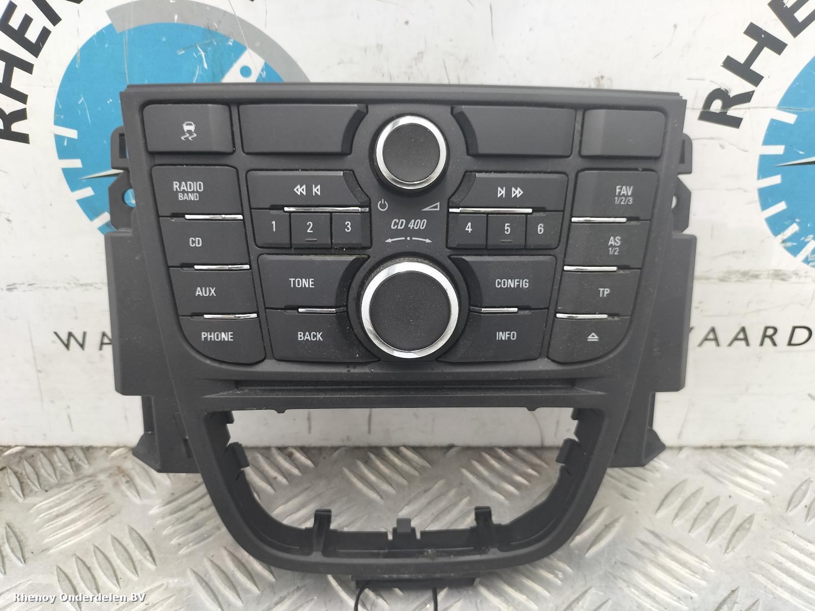 Bekijk Auto-onderdeel RADIO OPEL / VAUXHALL ASTRA 2013