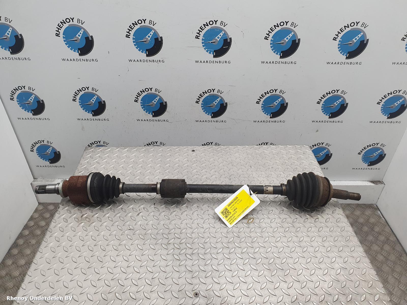Bekijk Auto-onderdeel AANDRIJFAS R TOYOTA YARIS 2012