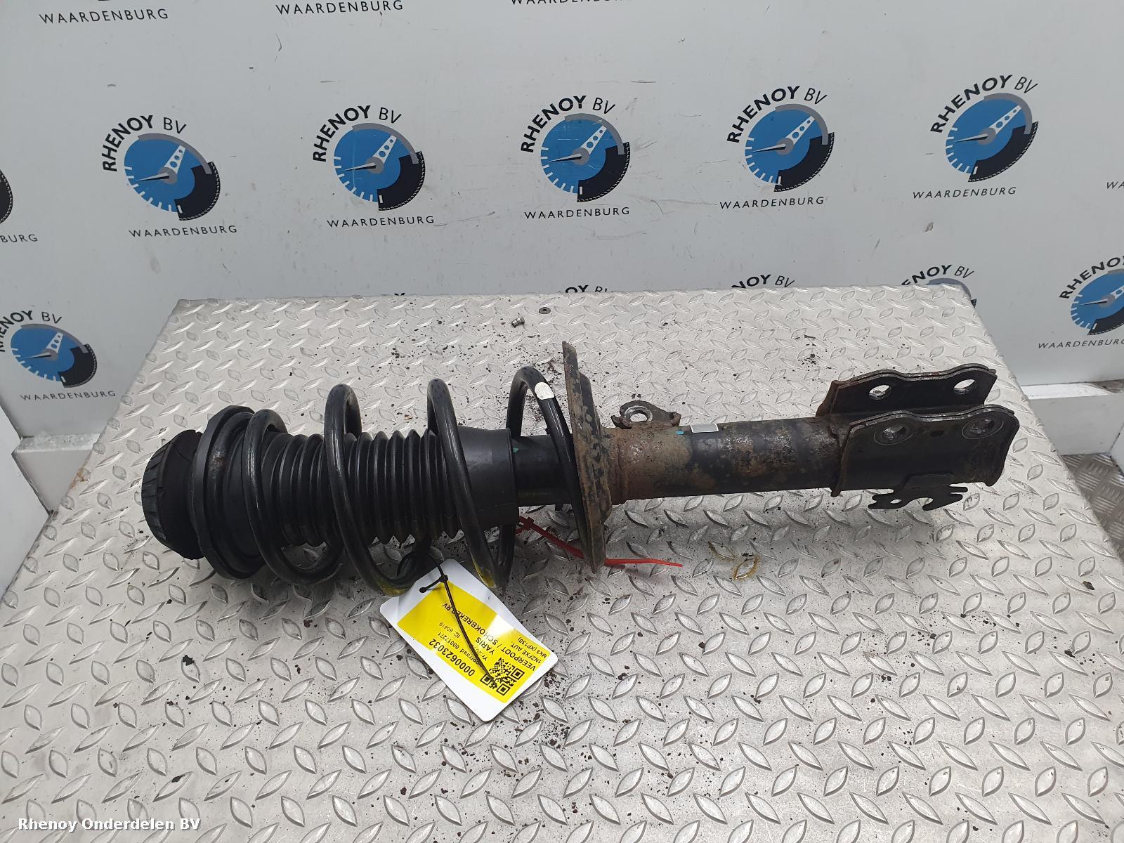 Bekijk Auto-onderdeel VEERPOOT / SCHOKBREKER RV TOYOTA YARIS 2012