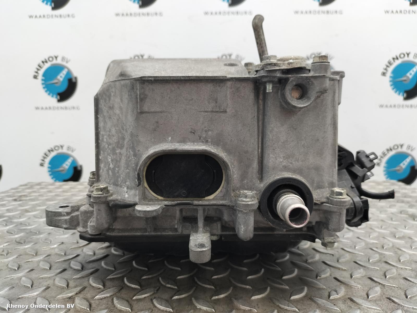Bekijk Auto-onderdeel EV / HYBRIDE ELEKTRONISCHE OMVORMER TOYOTA YARIS 2012