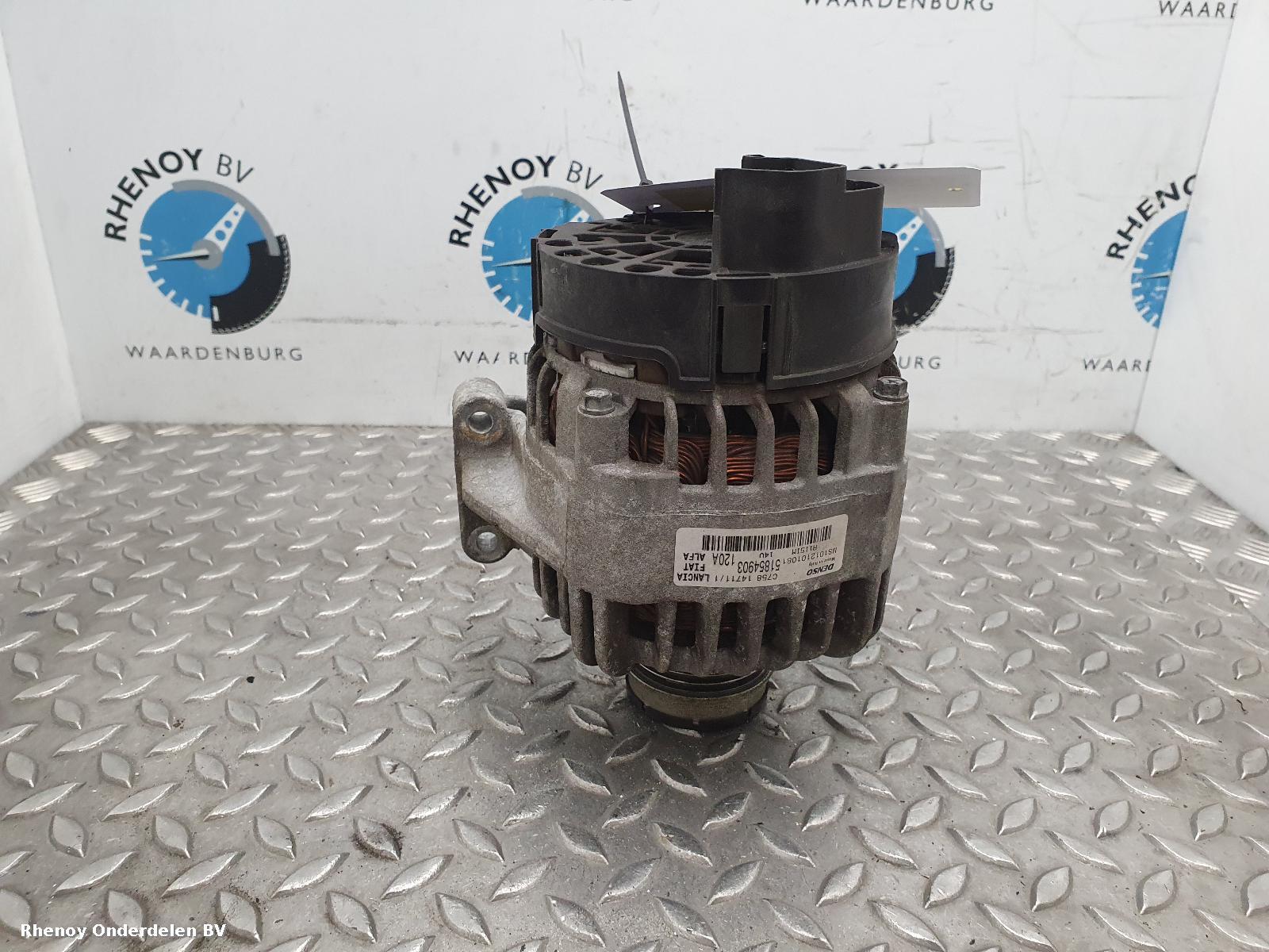 Bekijk Auto-onderdeel DYNAMO FIAT 500 2011
