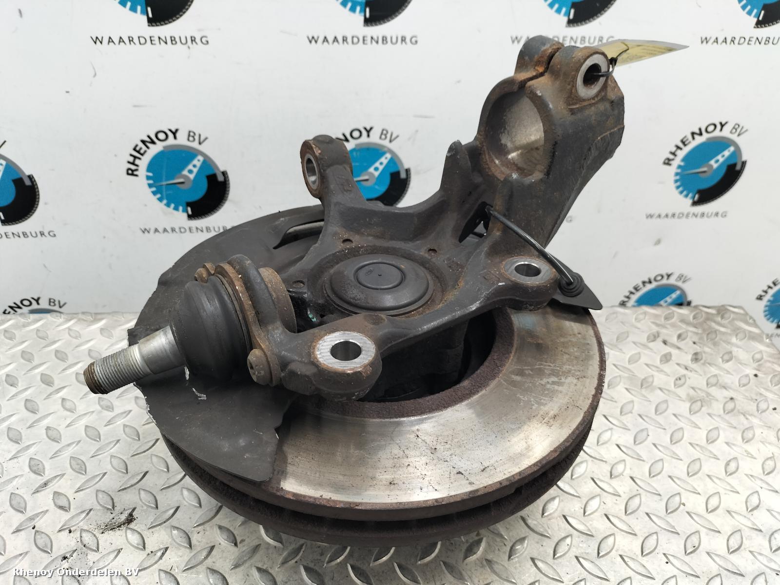 Bekijk Auto-onderdeel FUSEE LV FORD TRANSIT 2021