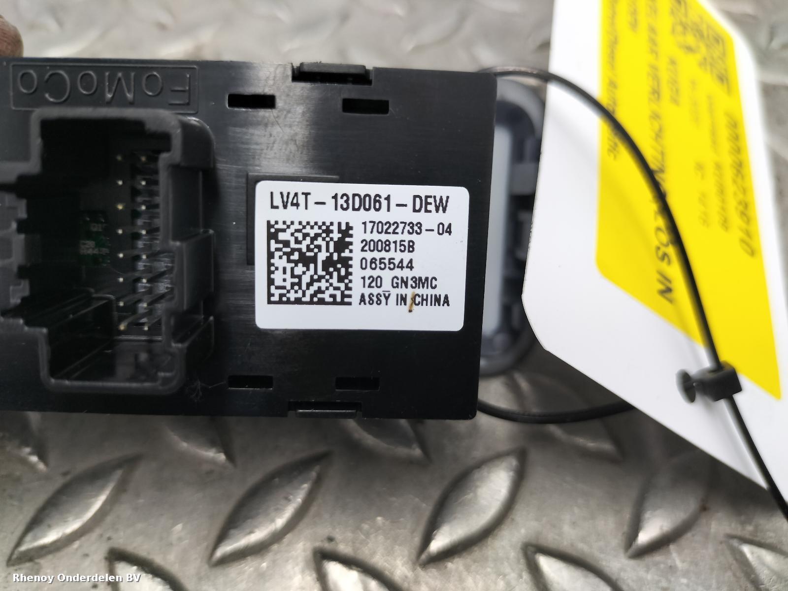 2020 FORD KUGA SCHAKELAAR VERLICHTING (LOS IN DASHBOARD) View Auto part SCHAKELAAR VERLICHTING (LOS IN DASHBOARD) FORD KUGA 2020