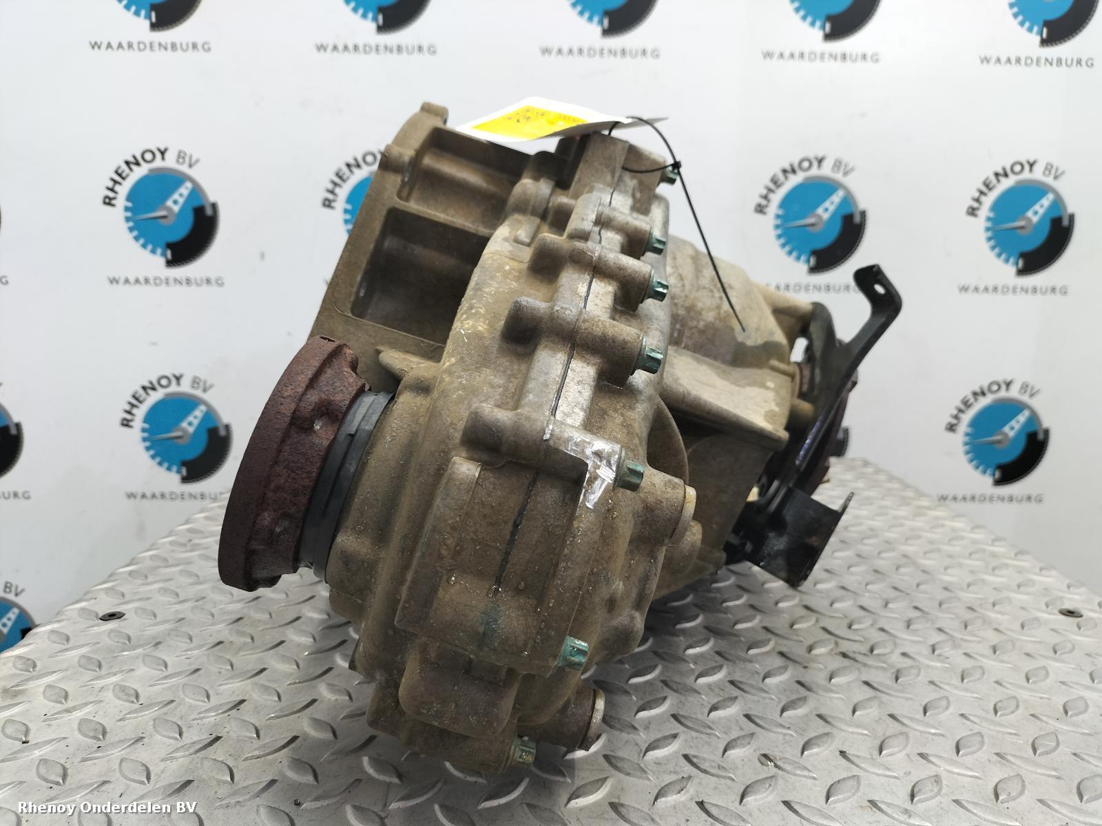 View Auto part TUSSENBAK LAND ROVER RANGE ROVER SPORT 2016