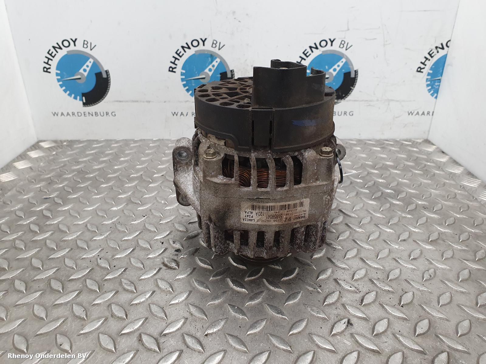 Bekijk Auto-onderdeel DYNAMO FIAT 500 2010