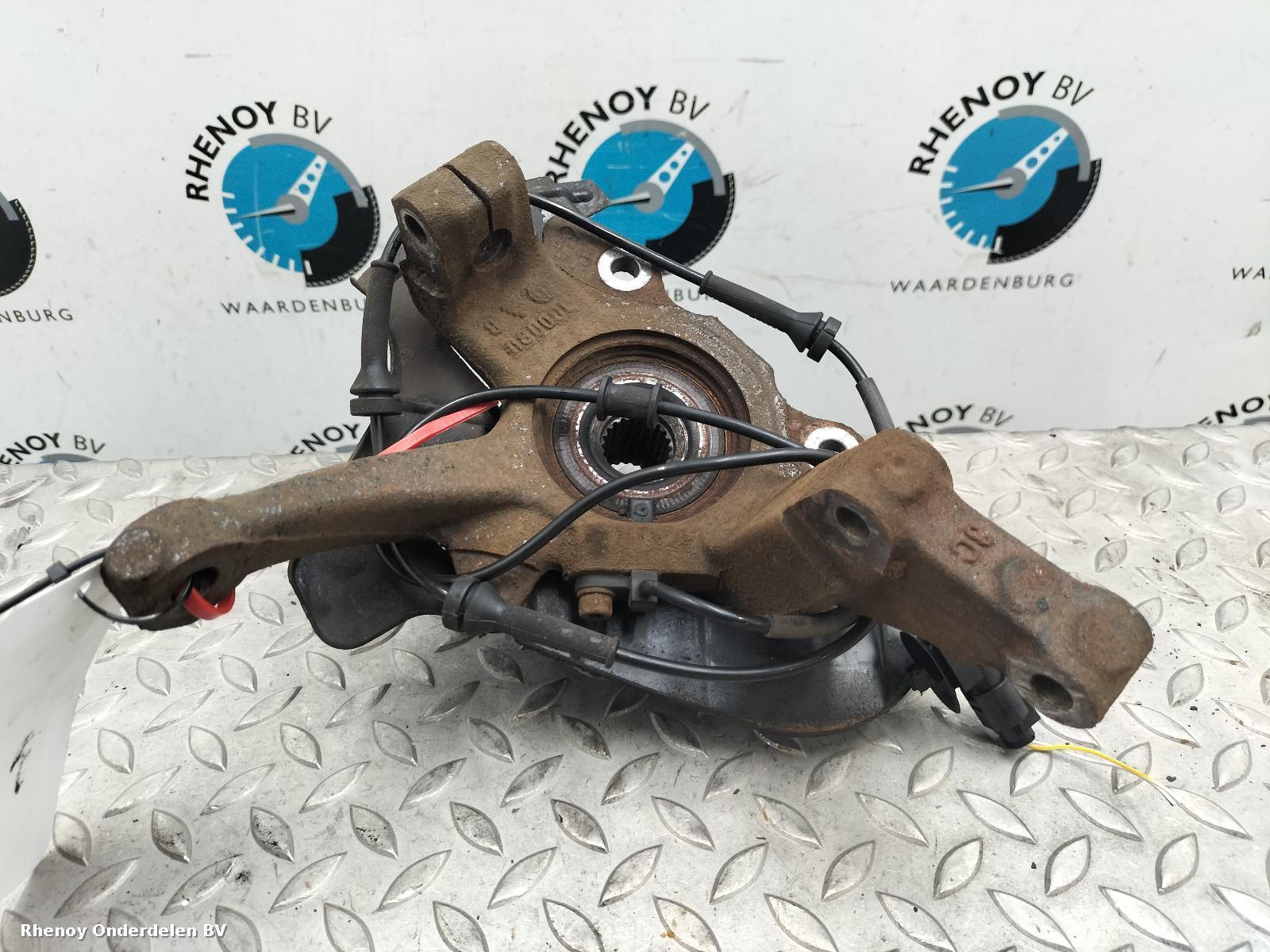 Bekijk Auto-onderdeel FUSEE RV FIAT 500 2010