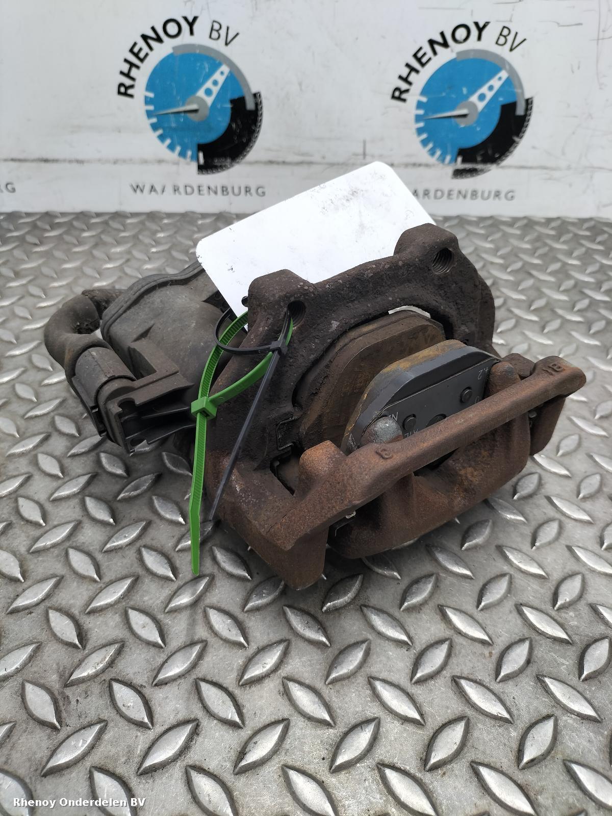 Bekijk Auto-onderdeel REM KLAUW BMW X3 2012
