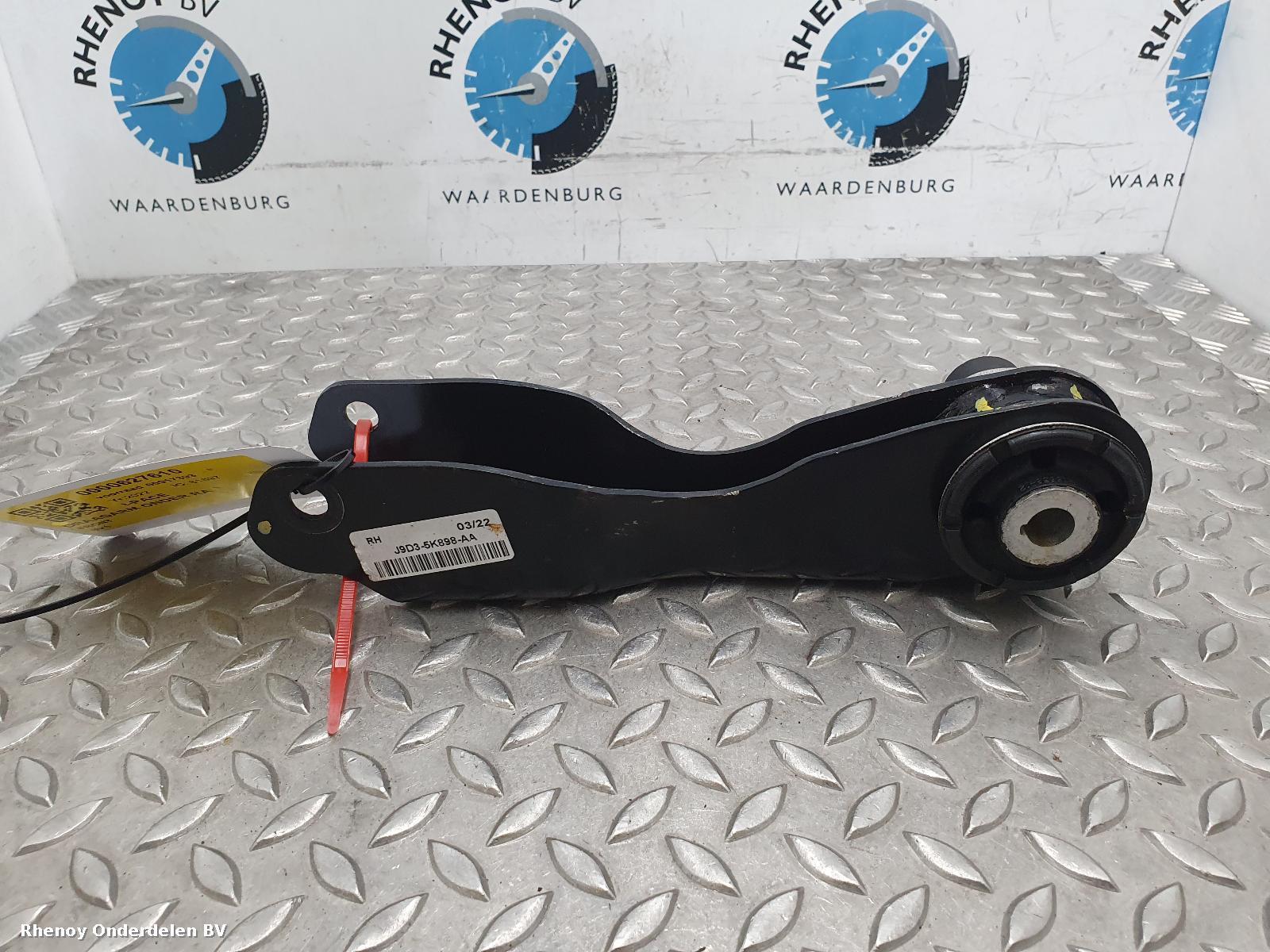 View Auto part DRAAGARM ONDER RA JAGUAR I-PACE 2022