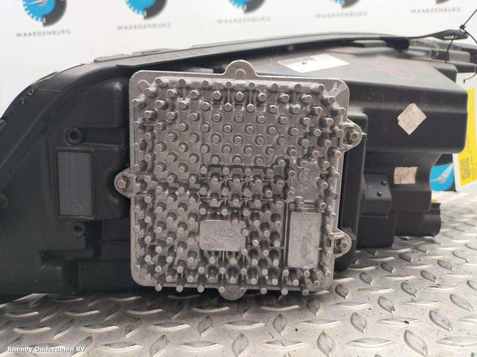 View Auto part KOPLAMP R JAGUAR E PACE 2017