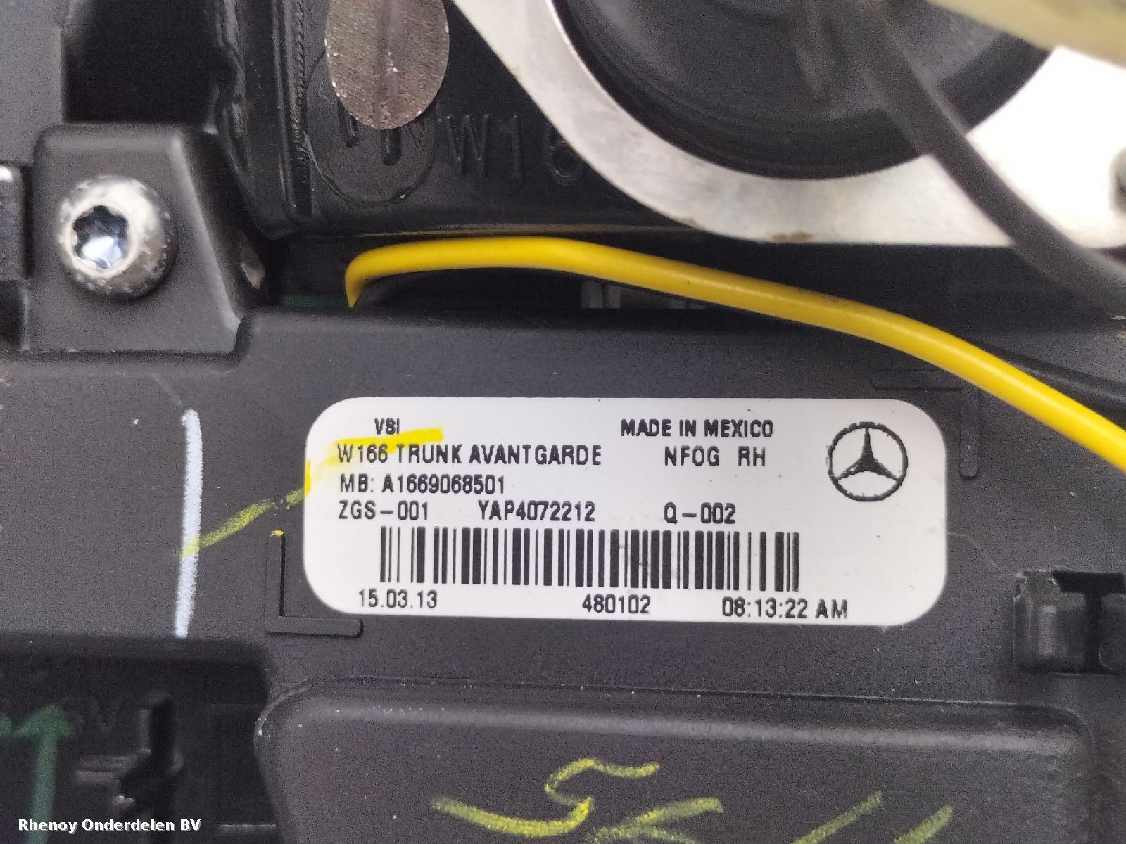 View Auto part ACHTERLICHT R MERCEDES M CLASS 2013