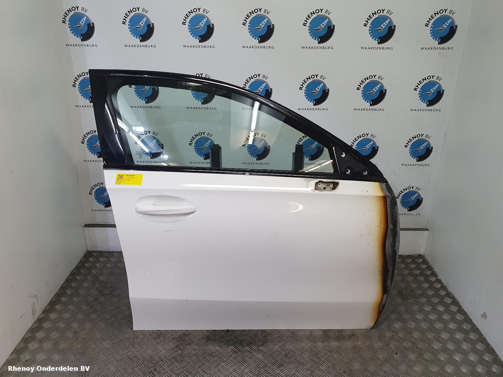 Bekijk Auto-onderdeel PORTIER RV MERCEDES A CLASS 2018