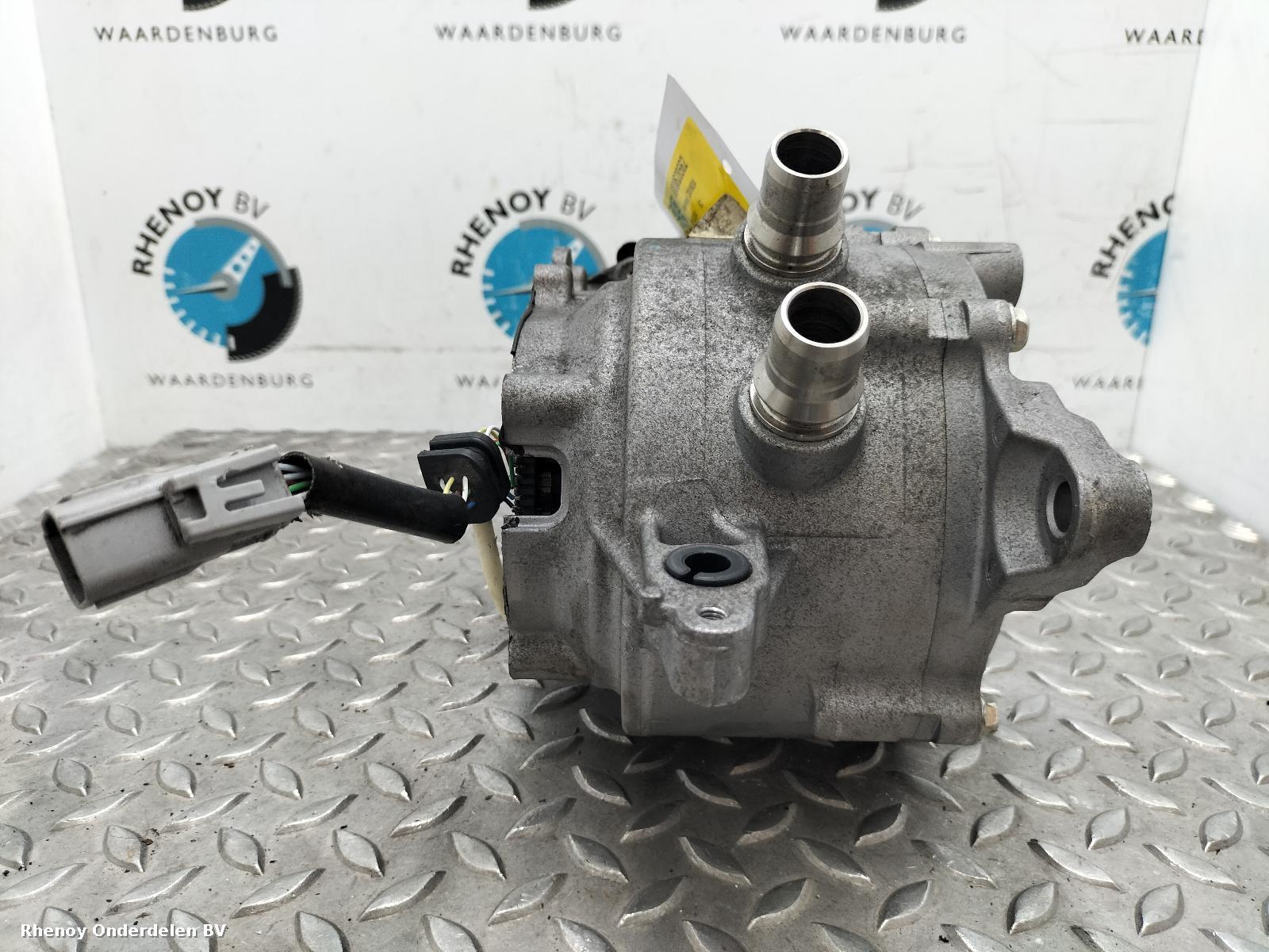 View Auto part EV / HYBRIDE BATTERIJ OPLADER RENAULT CLIO 2024