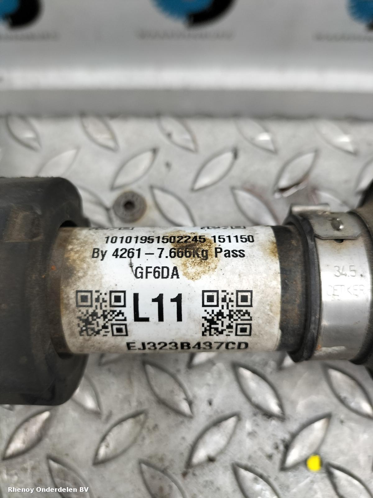 View Auto part AANDRIJFAS L LAND ROVER DISCOVERY SPORT 2019