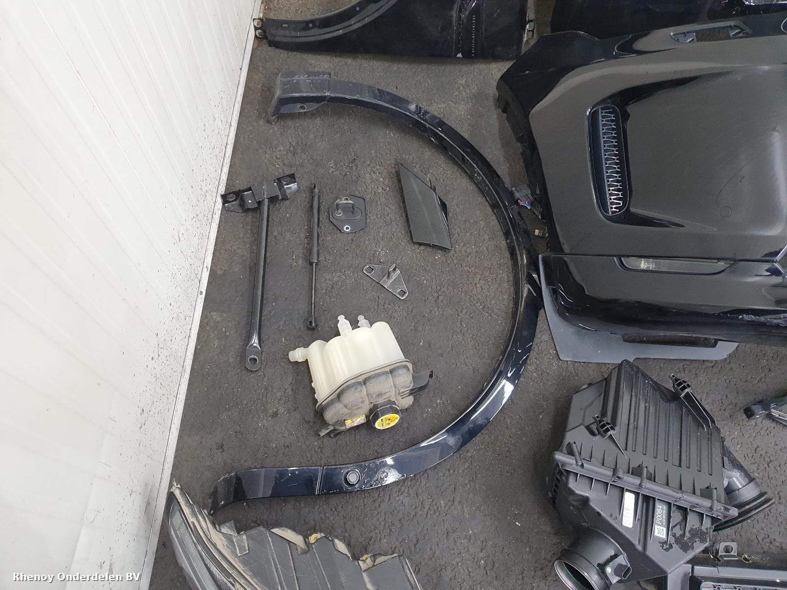 View Auto part VOORKOP COMPLEET LAND ROVER DISCOVERY SPORT 2019