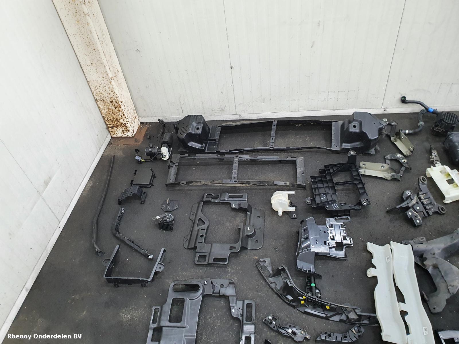 View Auto part VOORKOP COMPLEET LAND ROVER DISCOVERY SPORT 2019