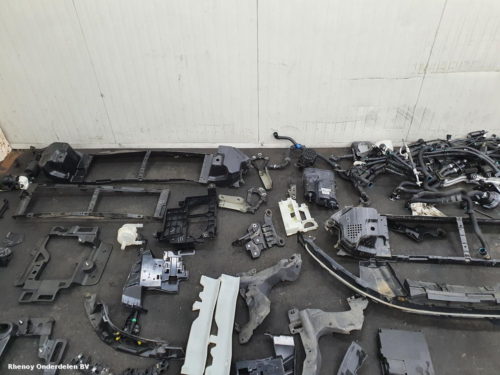 View Auto part VOORKOP COMPLEET LAND ROVER DISCOVERY SPORT 2019