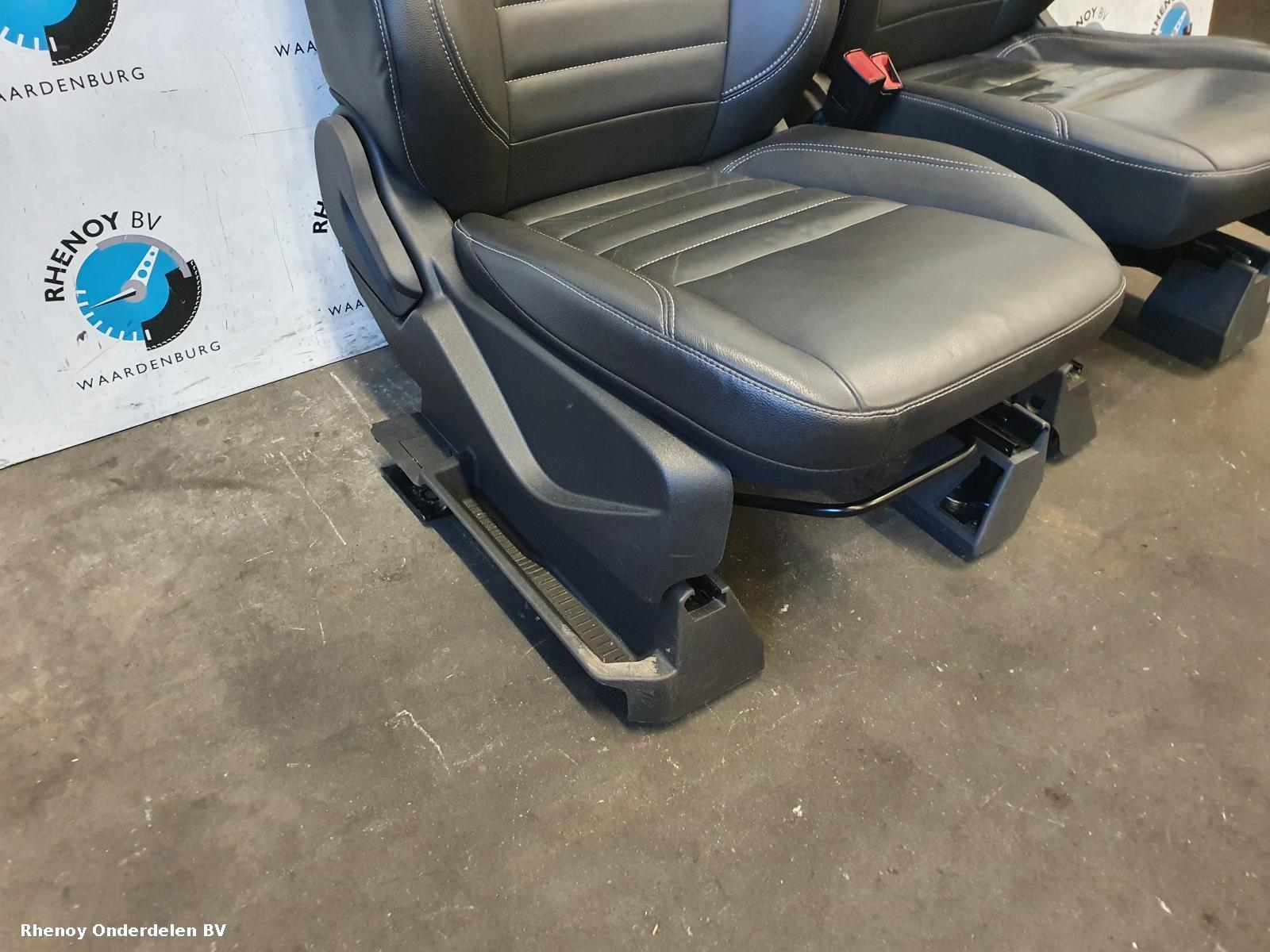 2015 FORD FOCUS C MAX INTERIEUR COMPLEET View Auto part INTERIEUR COMPLEET FORD FOCUS C MAX 2015