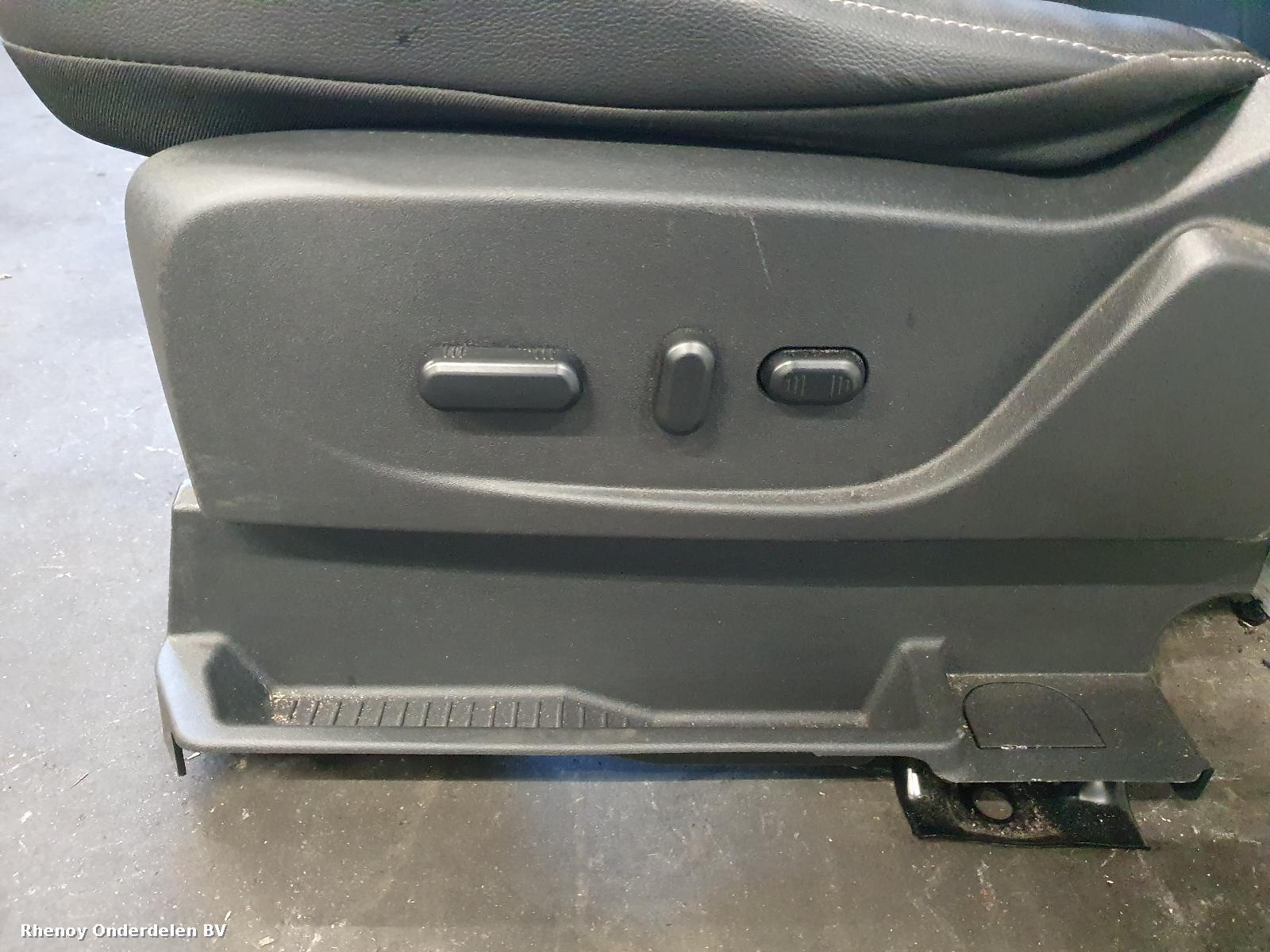2015 FORD FOCUS C MAX INTERIEUR COMPLEET View Auto part INTERIEUR COMPLEET FORD FOCUS C MAX 2015