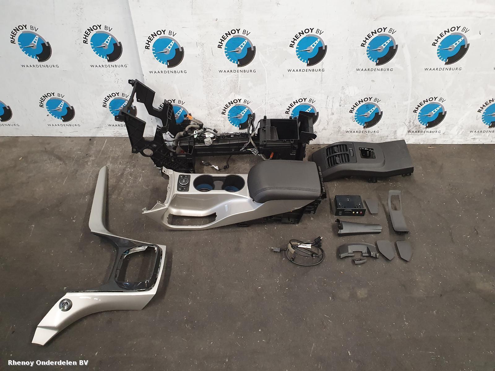 2015 FORD FOCUS C MAX INTERIEUR COMPLEET View Auto part INTERIEUR COMPLEET FORD FOCUS C MAX 2015