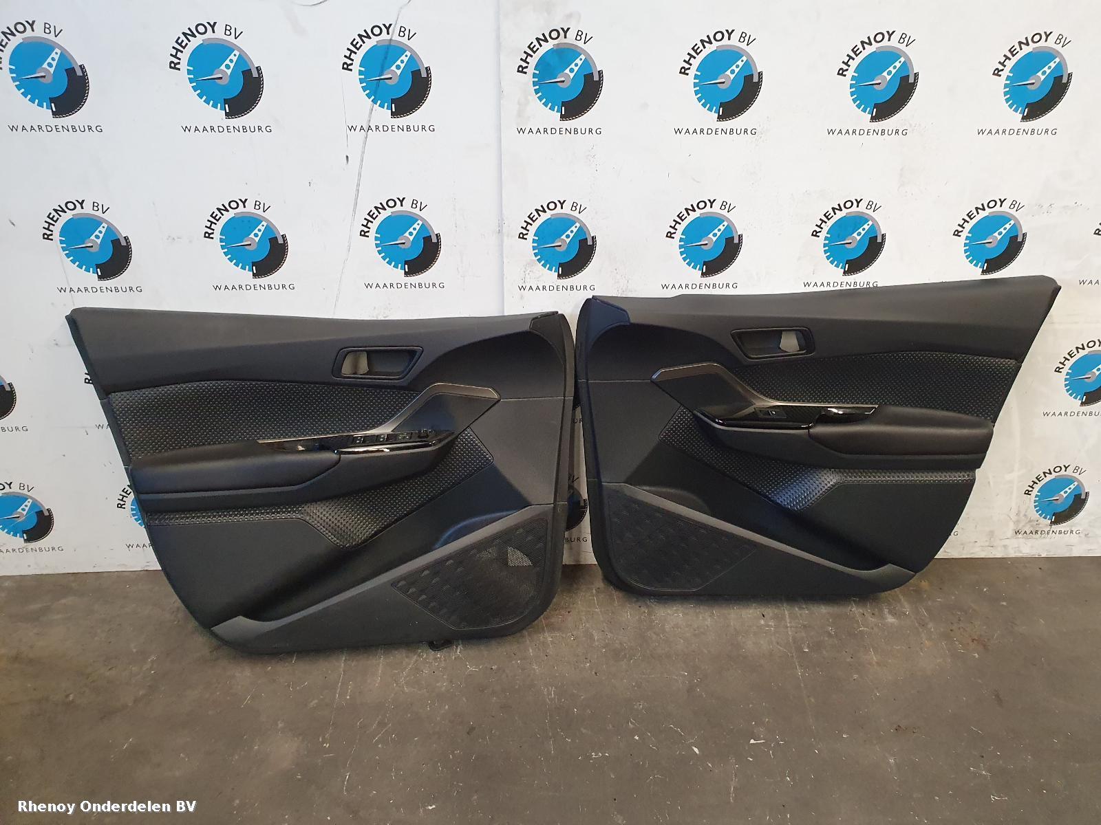 View Auto part INTERIEUR COMPLEET TOYOTA C-HR 2018