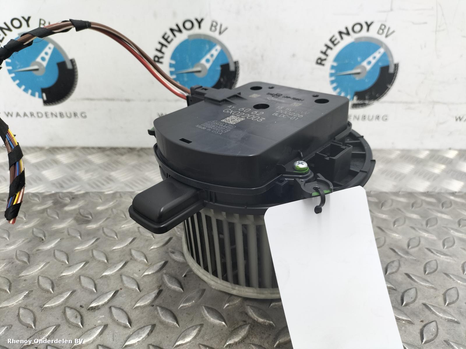 Bekijk Auto-onderdeel KACHELMOTOR BMW X5 2020