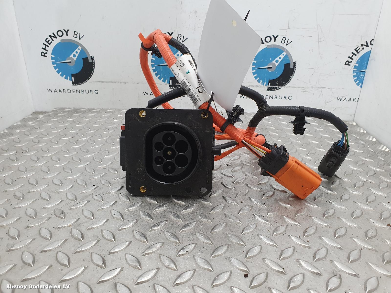 Bekijk Auto-onderdeel EV_HIGH_VOLTAGE_BOX_CONNECTOR FORD KUGA 2022