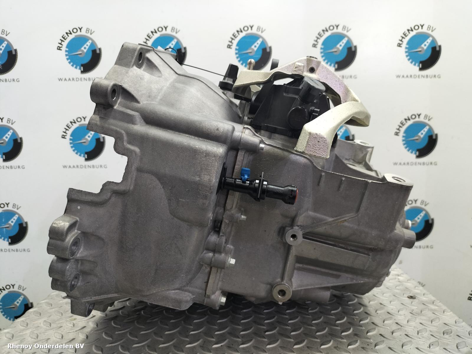 View Auto part TRANSMISSIE / VERSNELLINGSBAK FORD TRANSIT CONNECT 2020