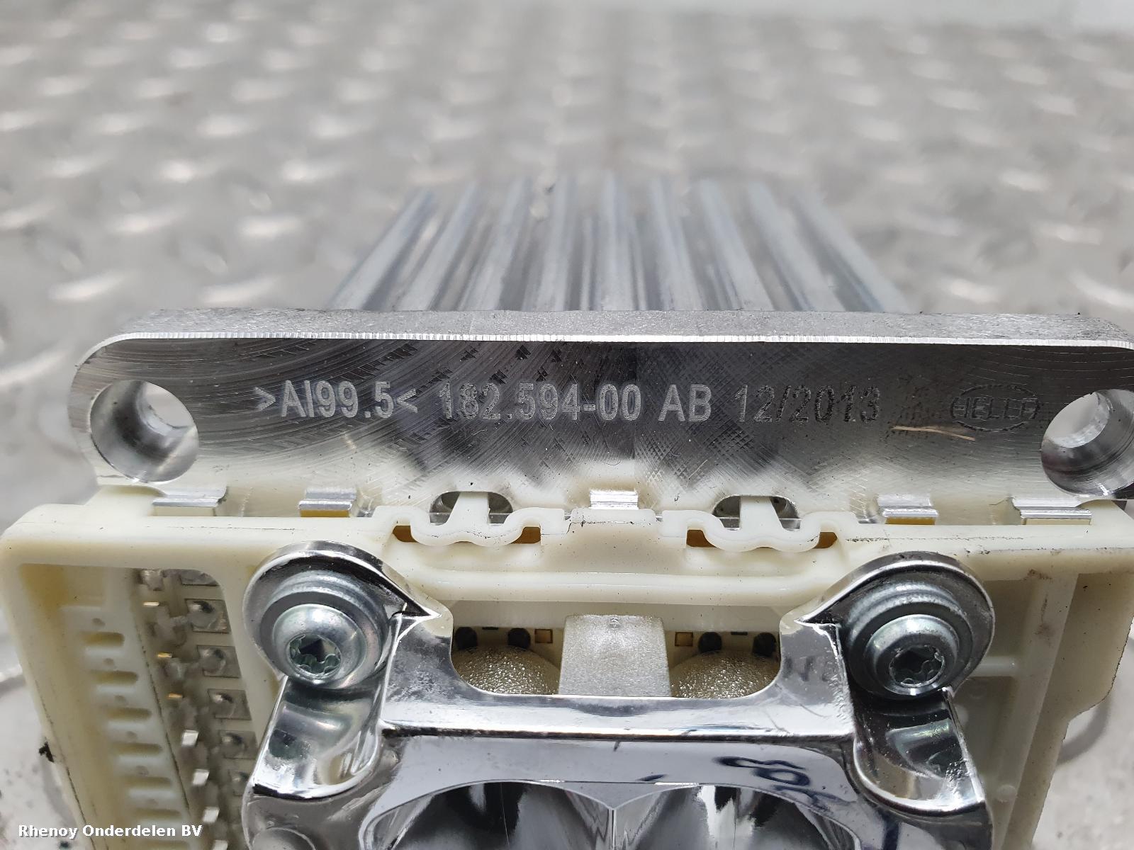 View Auto part DAGRIJVERLICHTING R MERCEDES E CLASS 2013