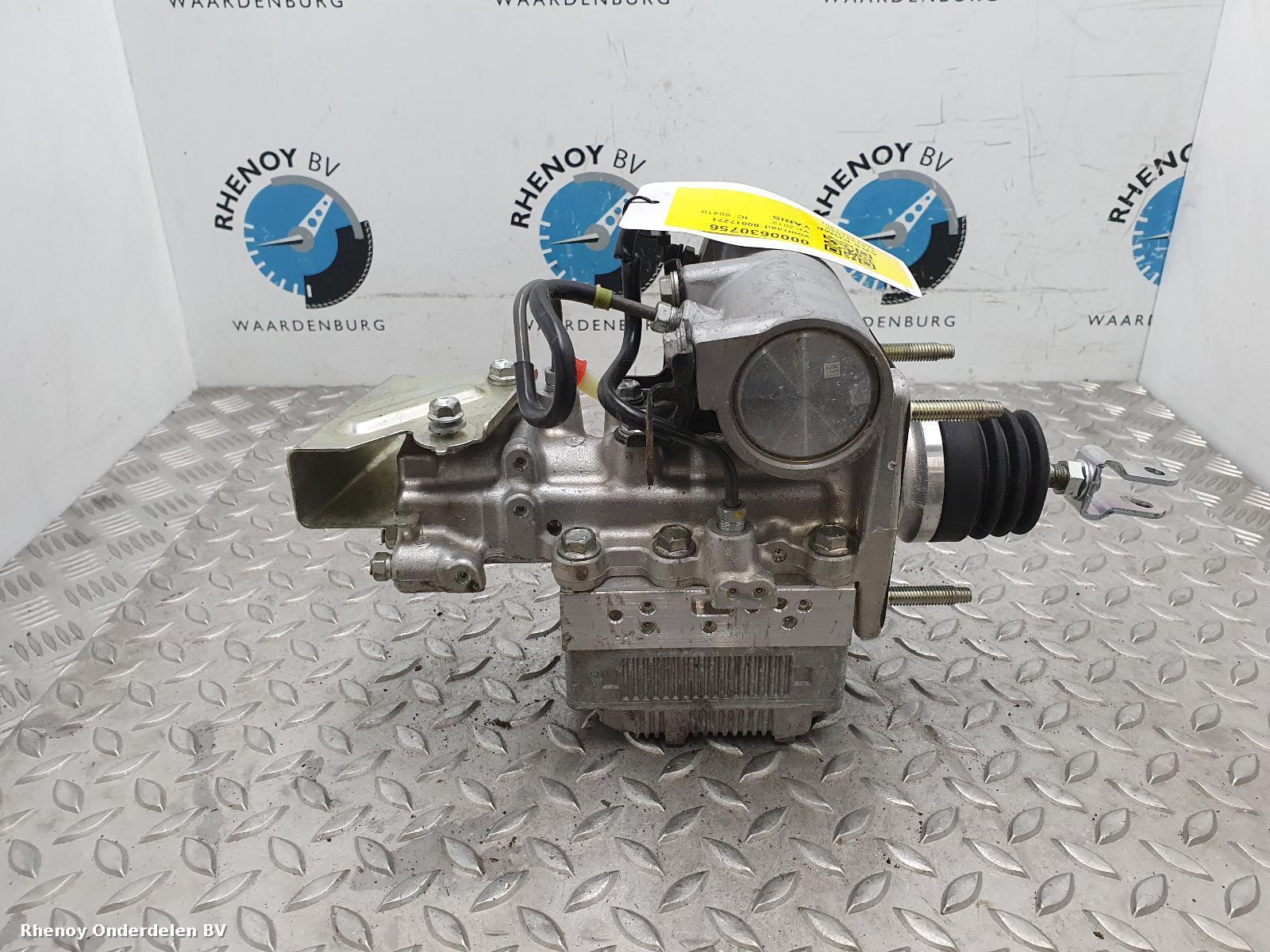 Bekijk Auto-onderdeel ABS POMP  TOYOTA YARIS 2012