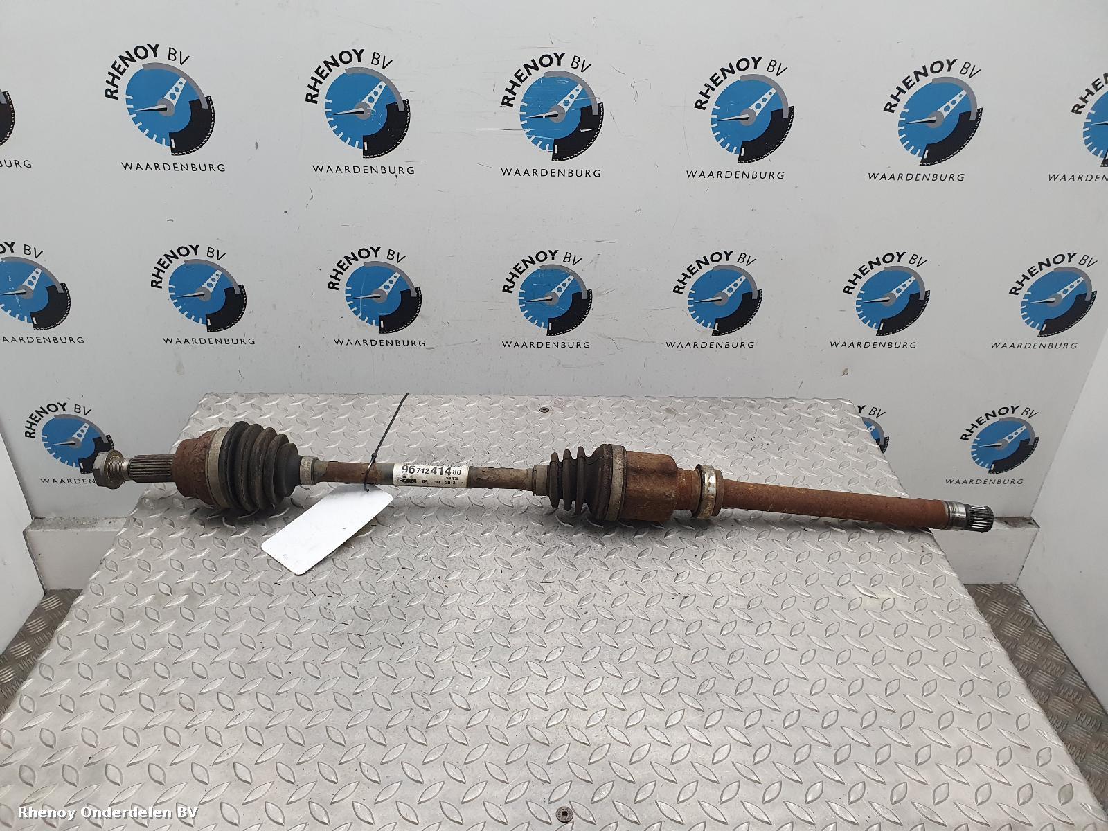 Bekijk Auto-onderdeel AANDRIJFAS L PEUGEOT 3008 2013