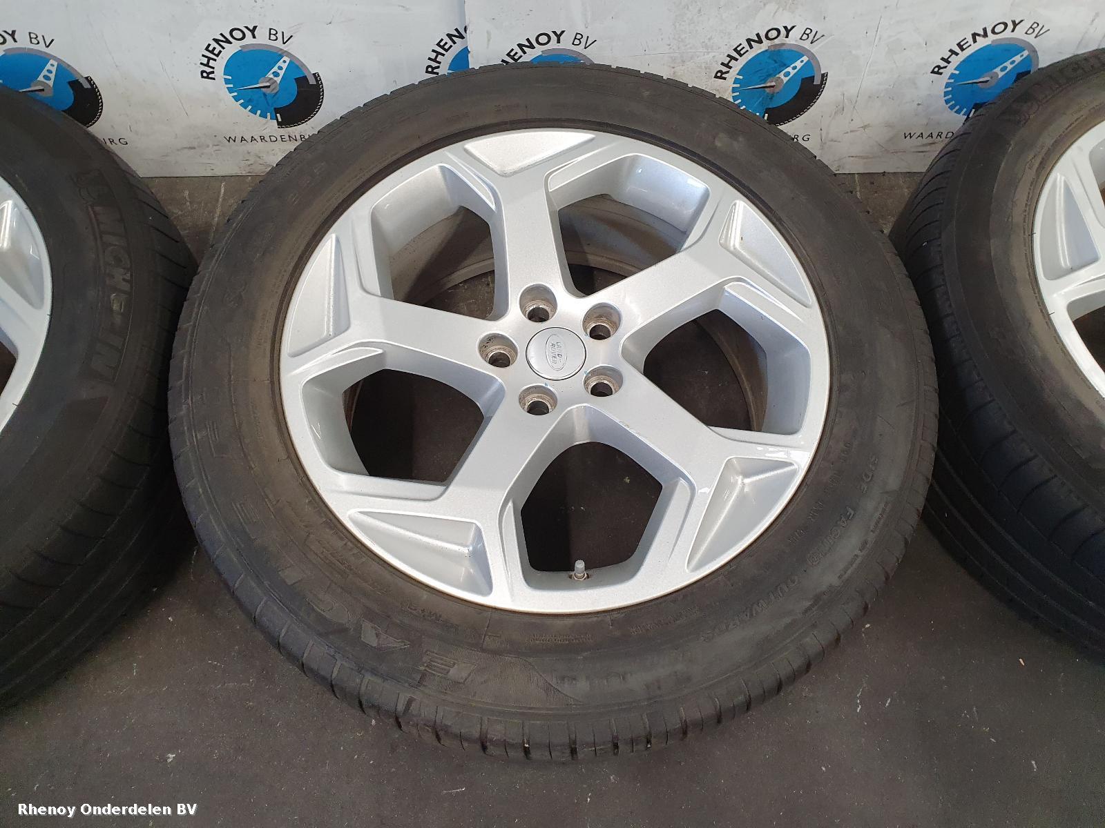 View Auto part VELGEN SET LAND ROVER RANGE ROVER SPORT 2017