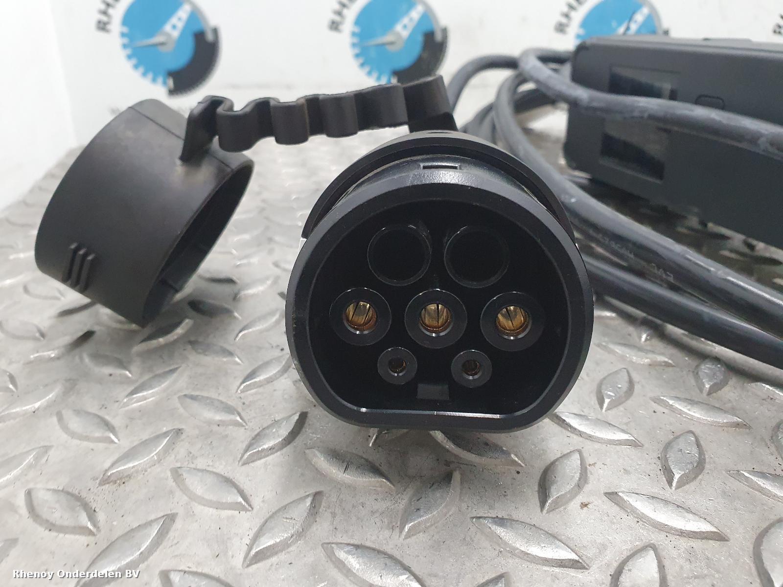 View Auto part EV / HYBRIDE BATTERIJ OPLADER KIA EV6 2022
