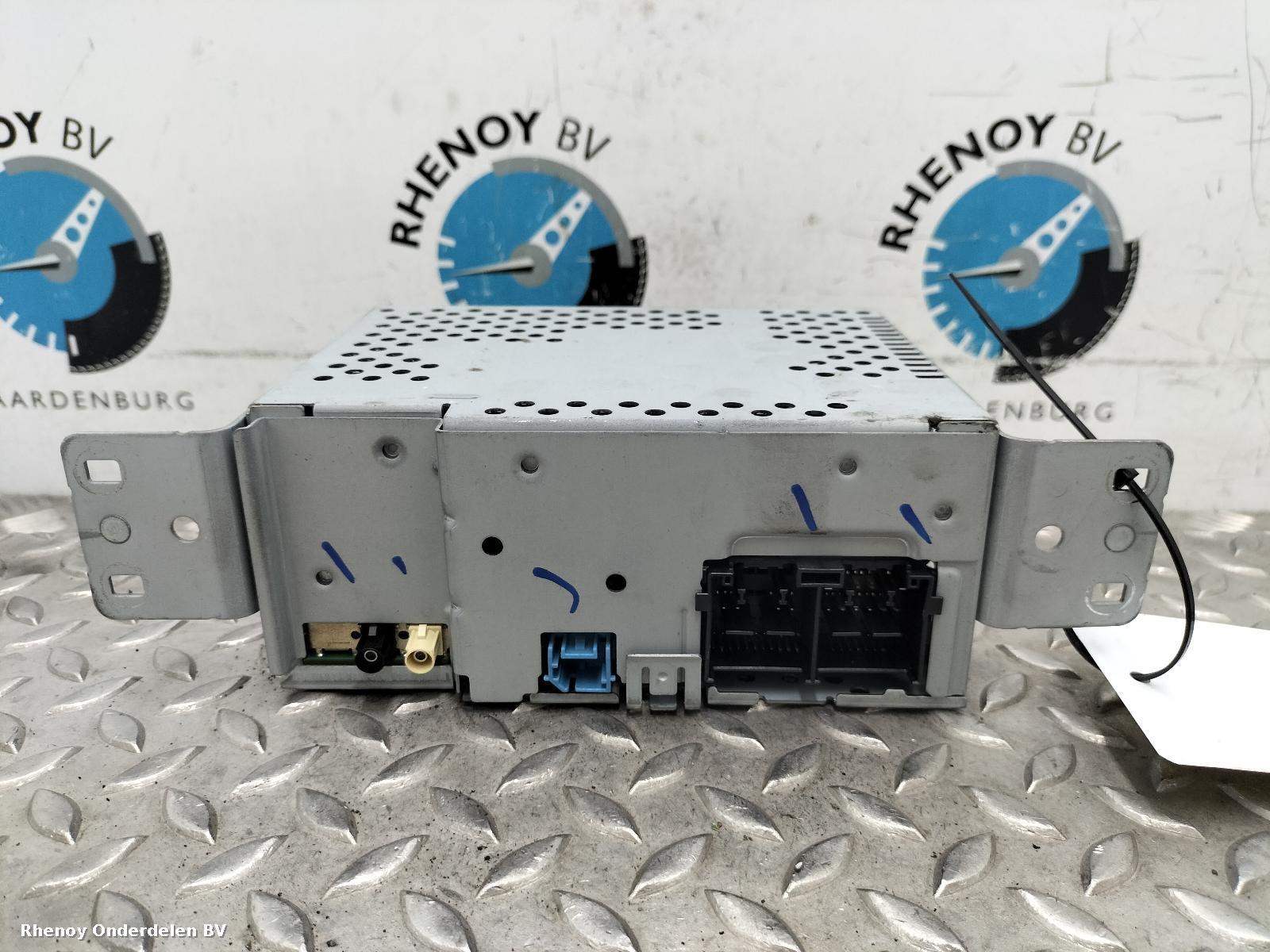 Bekijk Auto-onderdeel RADIO FORD KUGA 2020